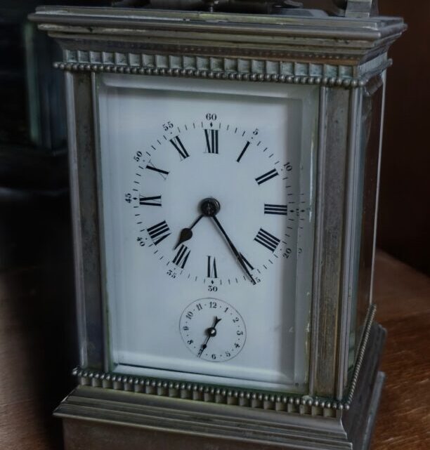 КАРЕТНЫЕ ЧАСЫ ИЗ НАХИЧЕВАНИ